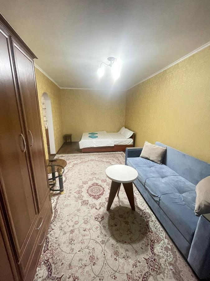 Квартира Рядом Арбата, Гоголя 92 Almatî Exterior foto
