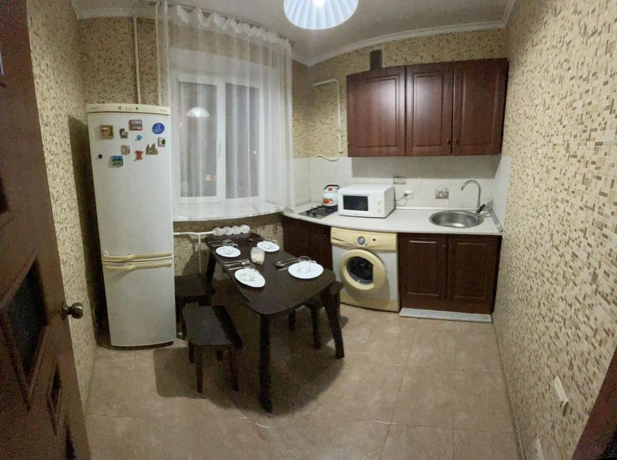 Квартира Рядом Арбата, Гоголя 92 Almatî Exterior foto