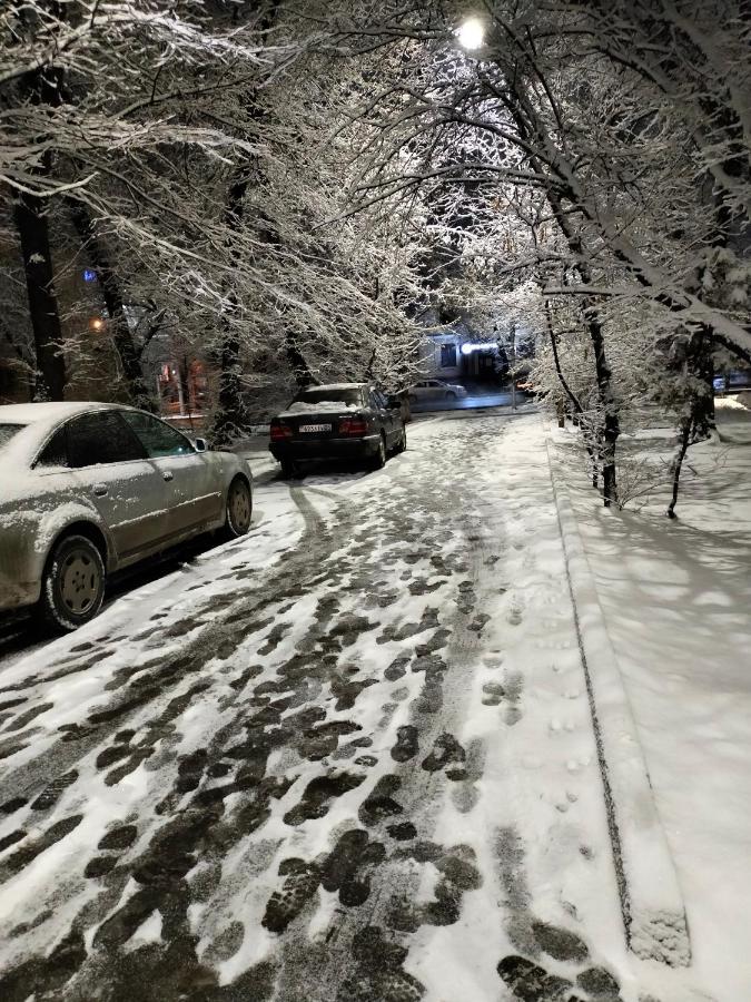 Квартира Рядом Арбата, Гоголя 92 Almatî Exterior foto