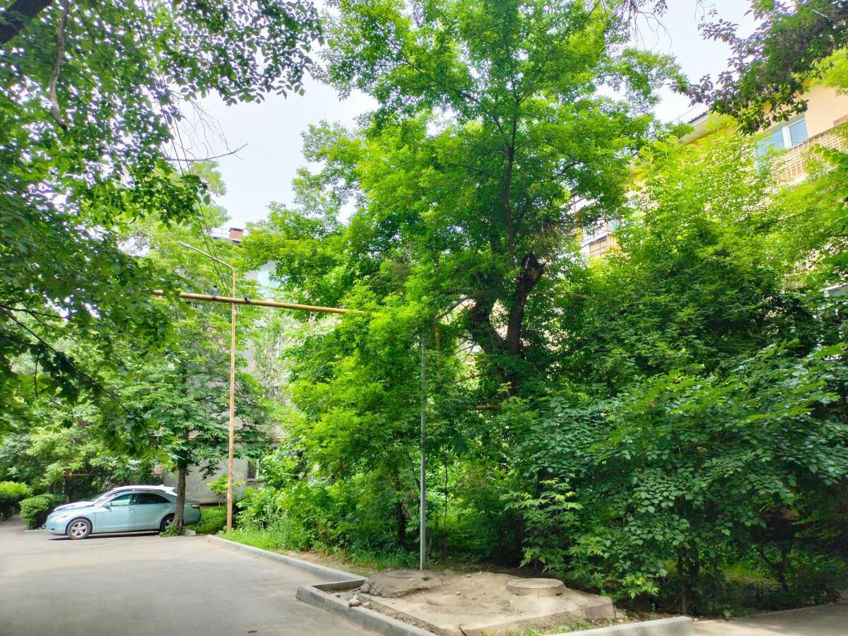 Квартира Рядом Арбата, Гоголя 92 Almatî Exterior foto